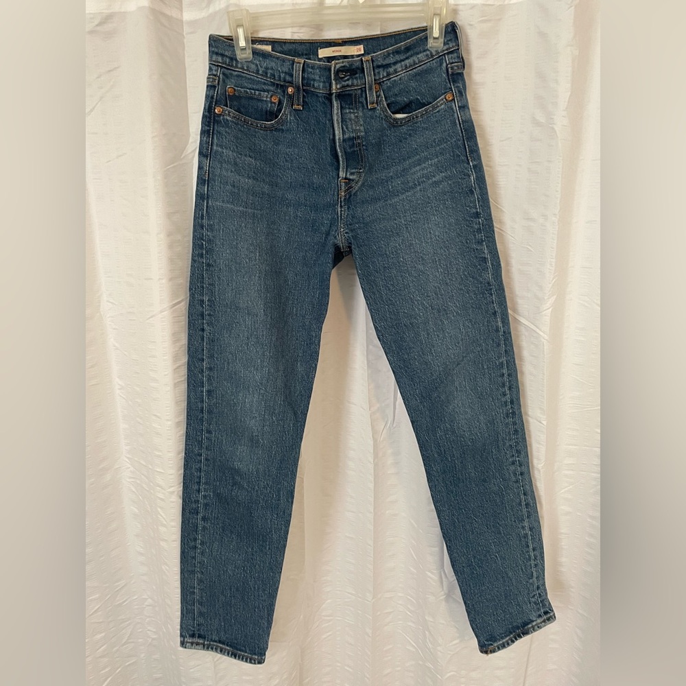 Levi’s Wedgie Fit Jeans